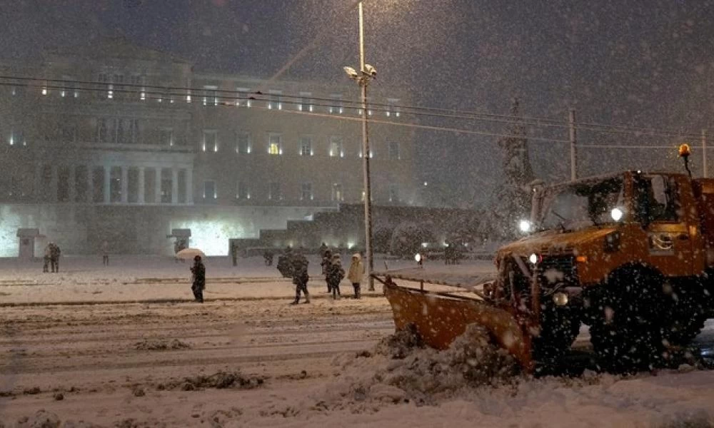 Η Finos Films σε ένα χειμωνιάτικο ποτ πουρί για την κακοκαιρία (Βίντεο)